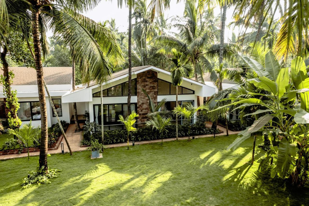 Coco Palms Resort, Diveāgar エクステリア 写真
