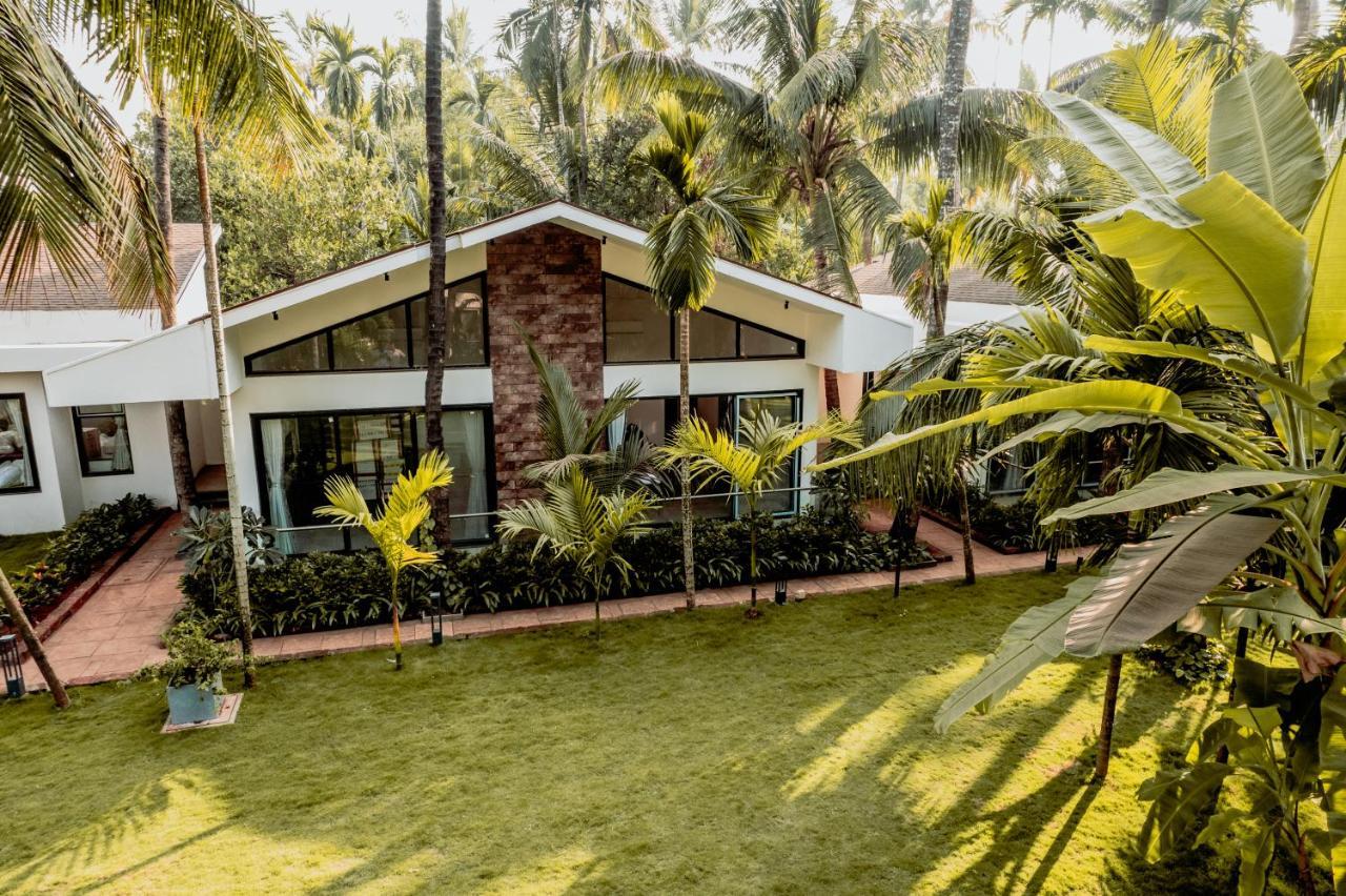 Coco Palms Resort, Diveāgar エクステリア 写真